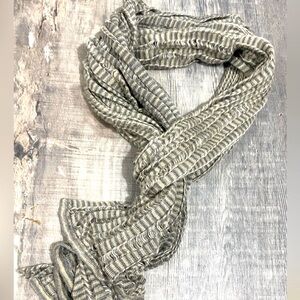 Elie Tahari Unisex Lightweight Gray & Tan Scarf 72% Linen 28% Viscose Rayon